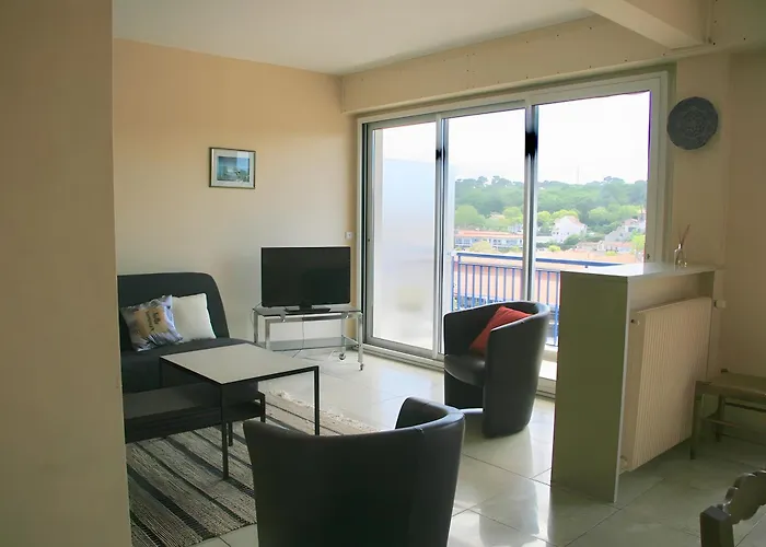 Appartement Au Sud Avec Vue Bassin *